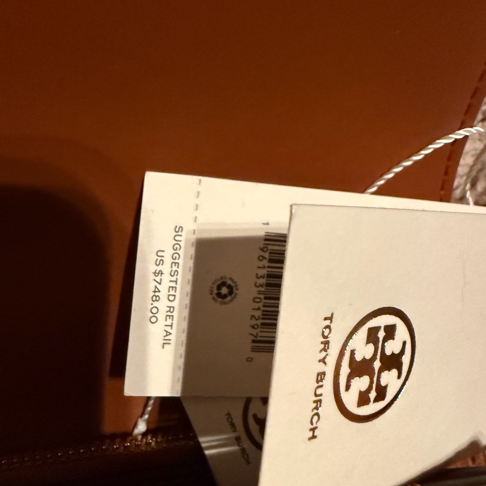 Tory Burch Gold Floral Crossbody Bag - Picture 5 of 5